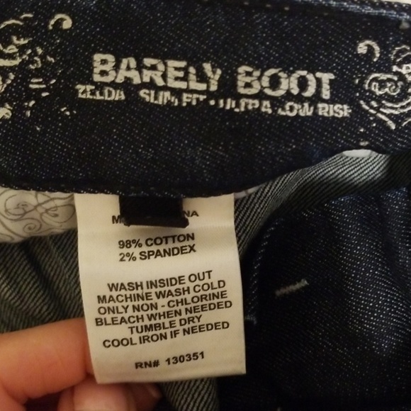 Express women's barely boot jeans, size 6R - Picture 4 of 6